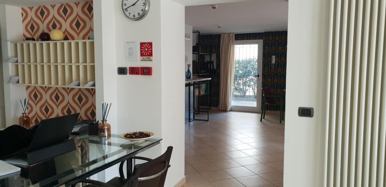 Residence L'Appartamento Римини Екстериор снимка